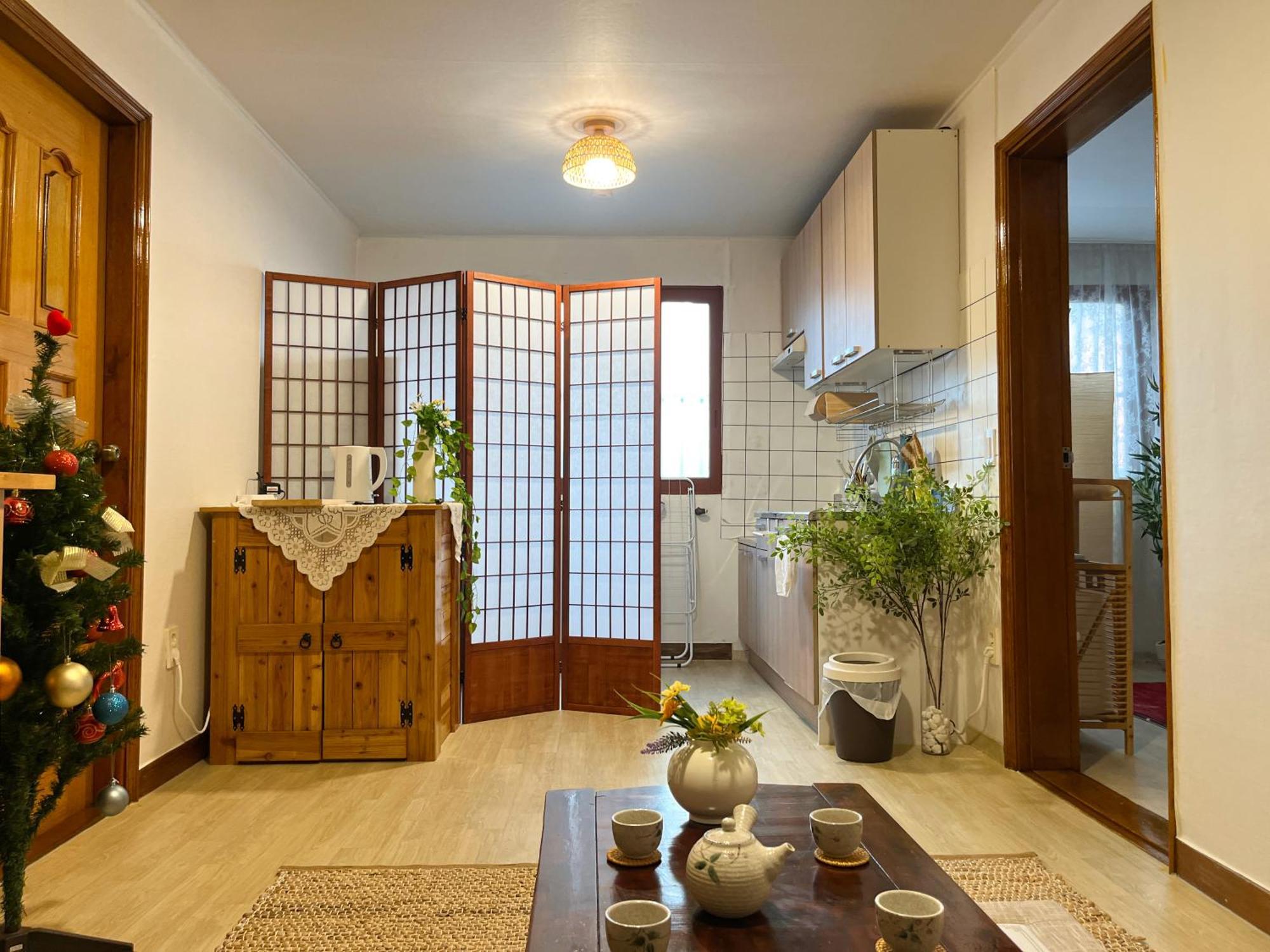 New Wood Bridge Apartment
