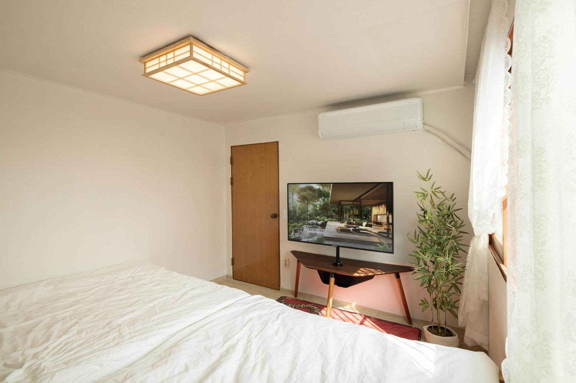 New Wood Bridge Apartment Seoul